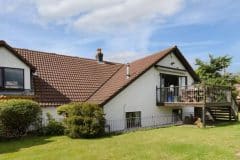 Cottage-from-the-outside